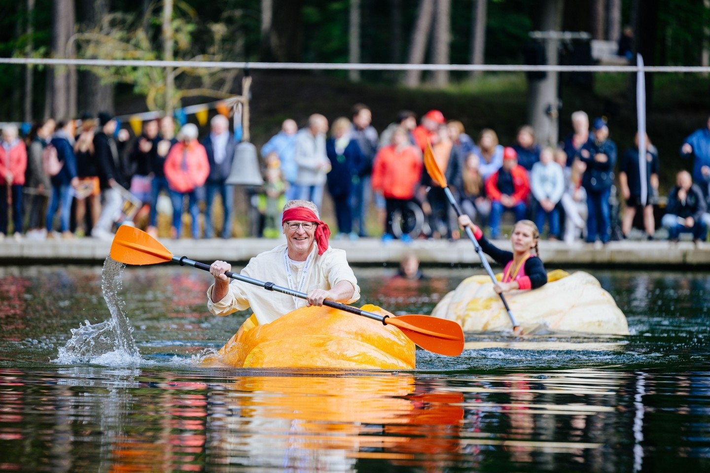 Dritte Kürbis-Regatta in der Gartenschau Bad Lippspringe. In die Kürbisse, fertig, los! 