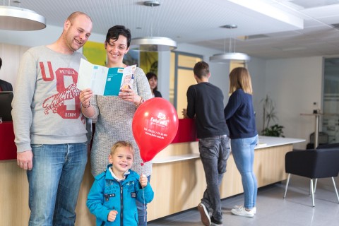 Weltkindertag im ÖPNV in NRW: Freie Fahrt bis 14 Jahre und Glücksrad-Aktion in der Mobithek