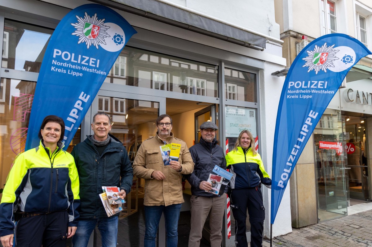 Präventionsaktion der lippischen Polizei für Bürgerinnen und Bürger