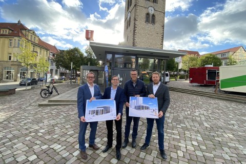 Warburg: Stadtverwaltung stellt Konzept für ein neues Marktplatzcafé auf dem Neustadtmarkt vor