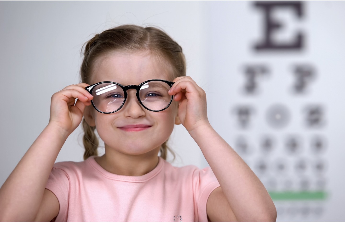 BU 2: Sehfehler bei Kindern bleiben oft lange unentdeckt. Werden Sehprobleme nicht behandelt, kann die kindliche Entwicklung erheblich gehemmt werden. Foto. AOK/colourbox/hfr.